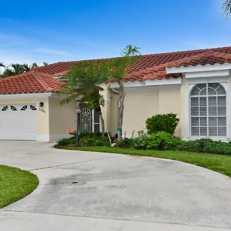 Ferienhaus Mit Privatpool Fuer 8 Personen Ca 183 Qm In Naples, Florida Southwest Florida